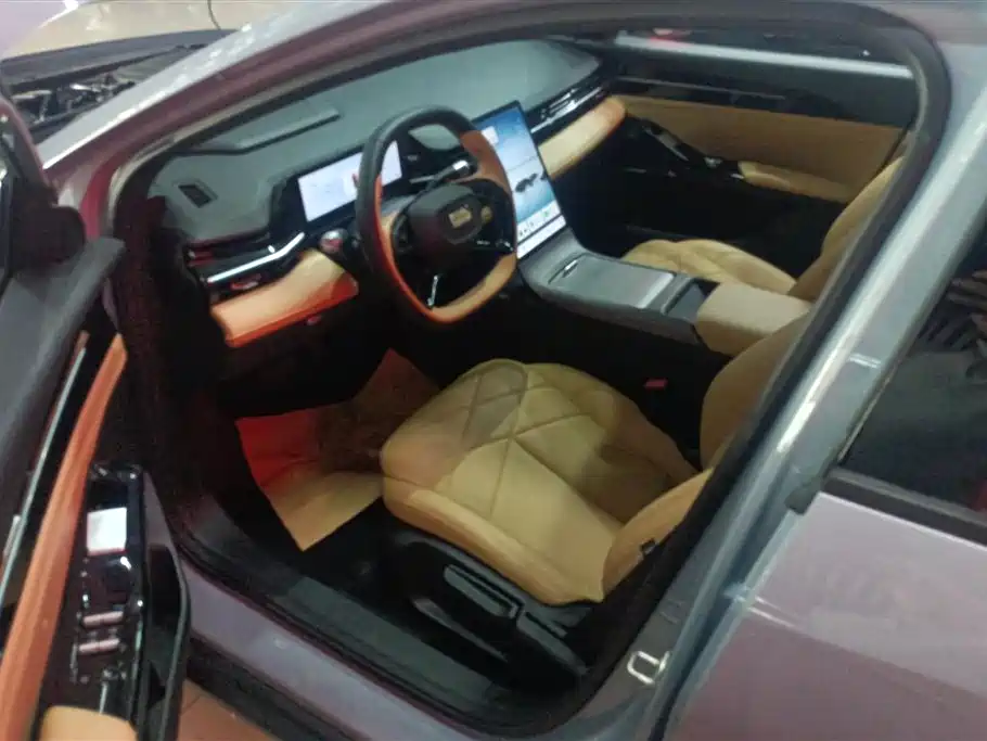 Geely Galaxy Galaxy L6 2023 60km PLUS фото 9