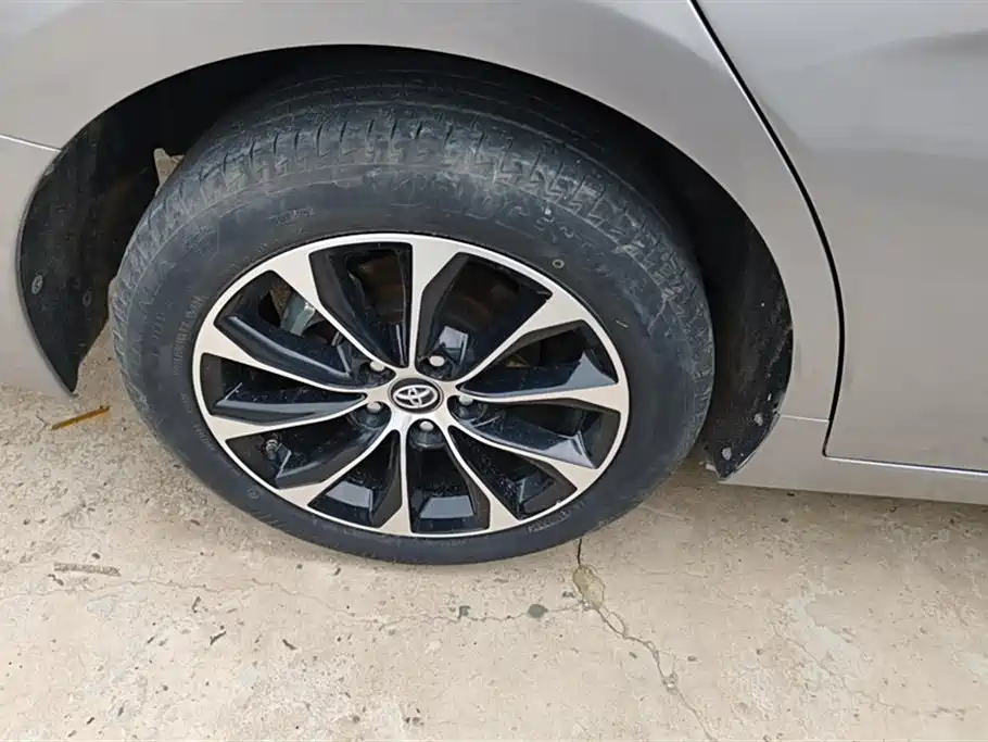 Toyota Avalon 2022 2.5L Luxury Edition фото 6