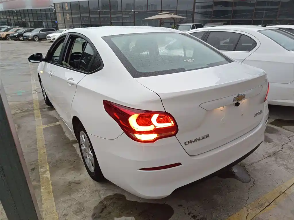 Chevrolet Cavalier 2016 1.5L Manual Enjoyment Edition фото 23