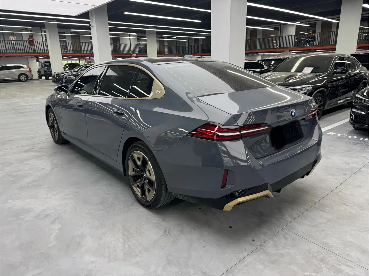 BMW 5 Series 2024 530Li Leading M Sport Package фото 17