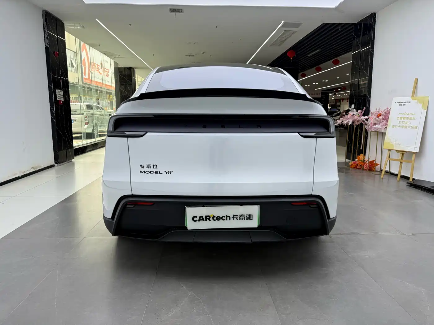Tesla Model Y L 2026 2025 Facelift Long Range AWD