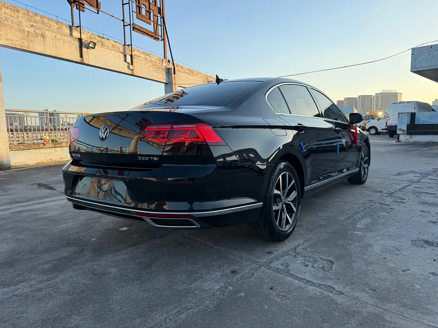 Фото 4 - Volkswagen Magotan
