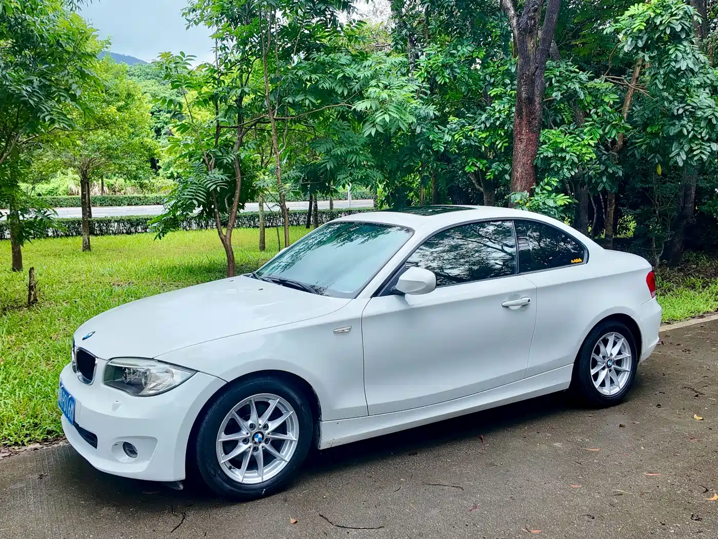 BMW 1 Series (Import) 2014 2011 120i Coupe