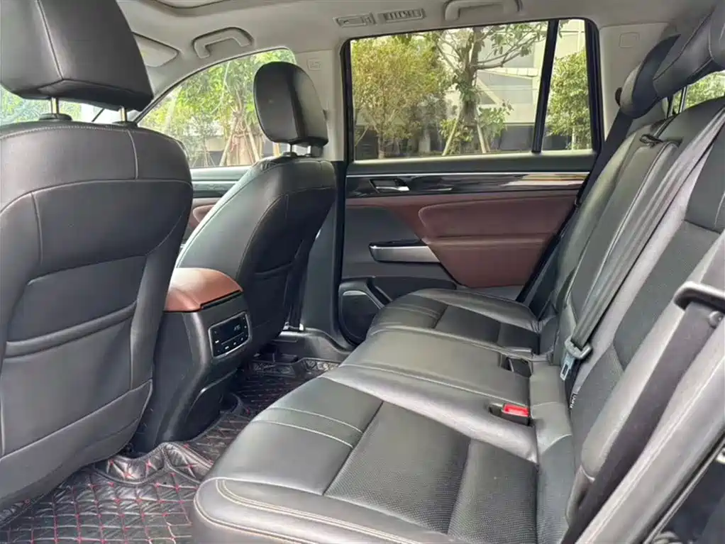 GAC Trumpchi Trumpchi GS8 2017 320T 2WD Luxury Smart Connect (7-seater) фото 15