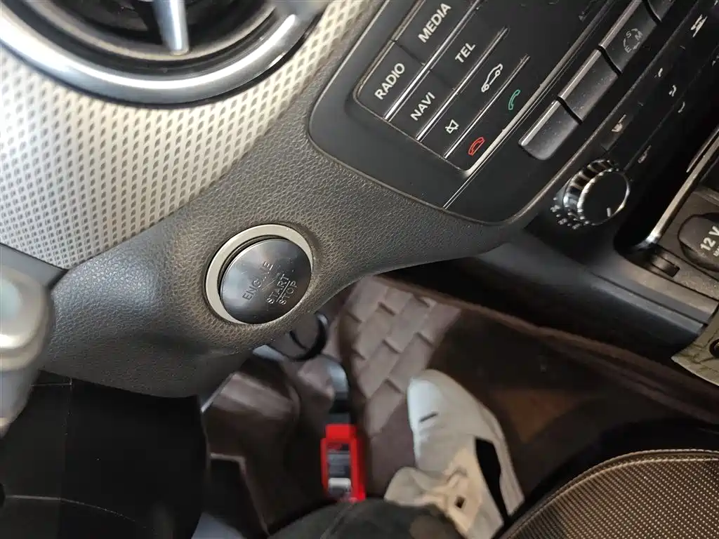 Mercedes-Benz B-Class 2015 B 200 Dynamic фото 17