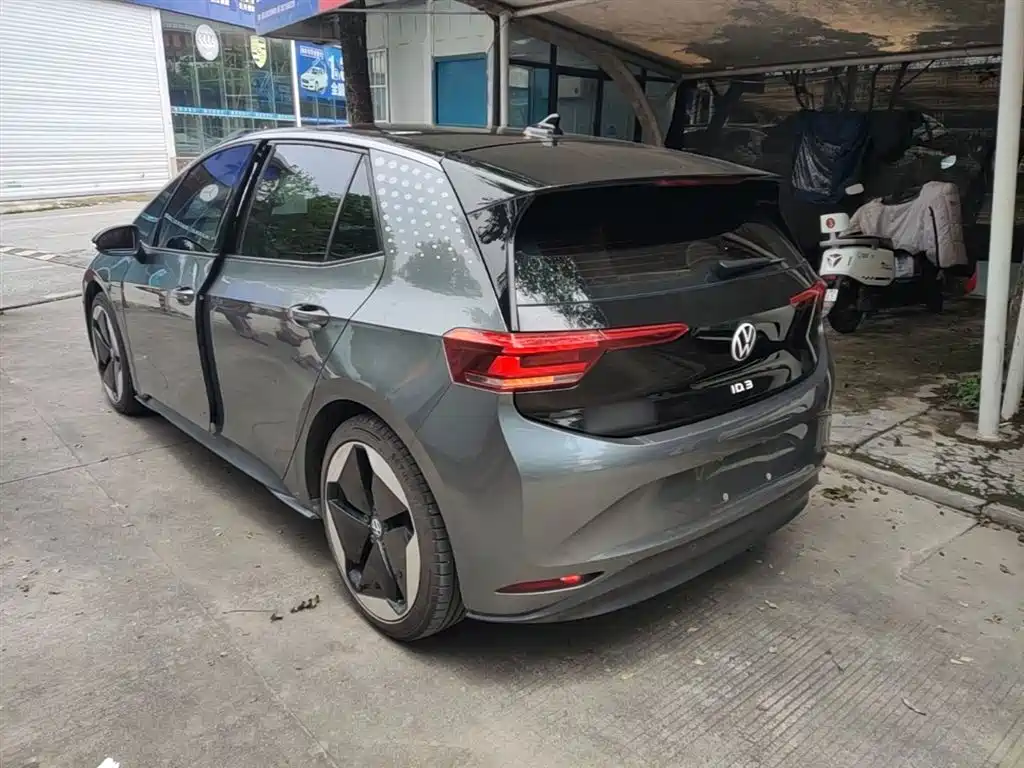 Volkswagen ID.3 2023 Upgraded Pure Intelligence Edition фото 5
