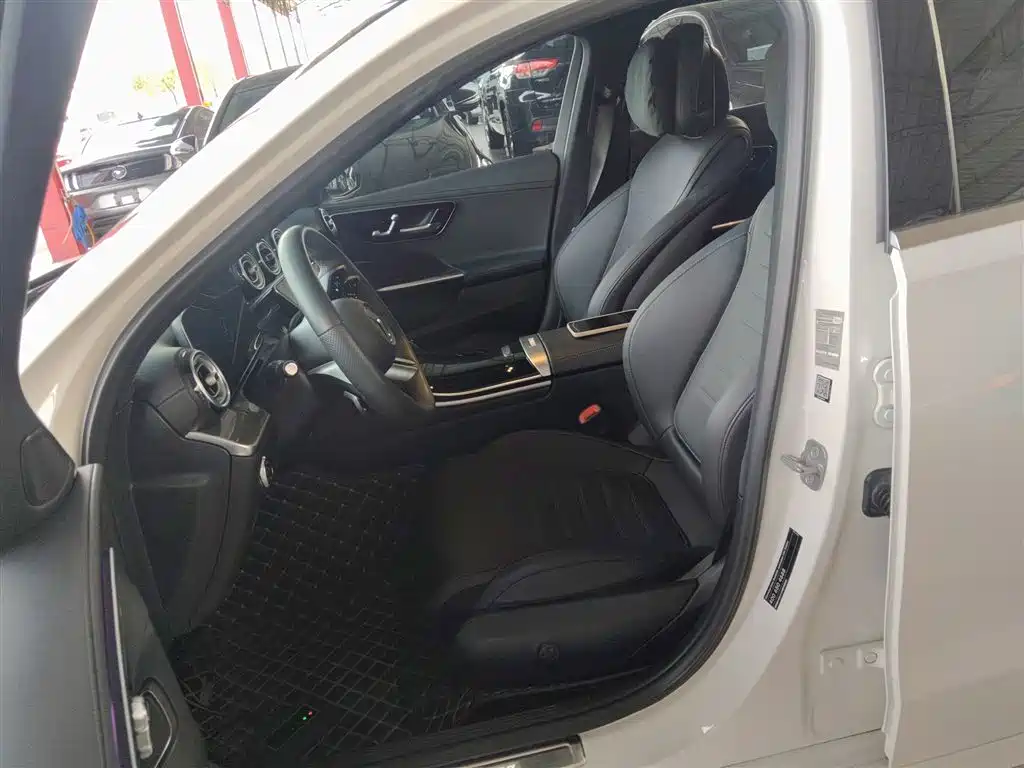 Mercedes-Benz C-Class 2024 Facelift C 260 L Sport фото 11