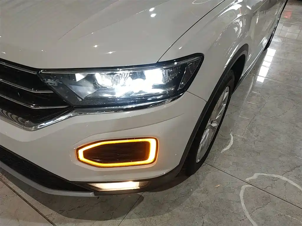 Volkswagen T-ROC 2022 280TSI DSG 2WD Elite PLUS фото 18