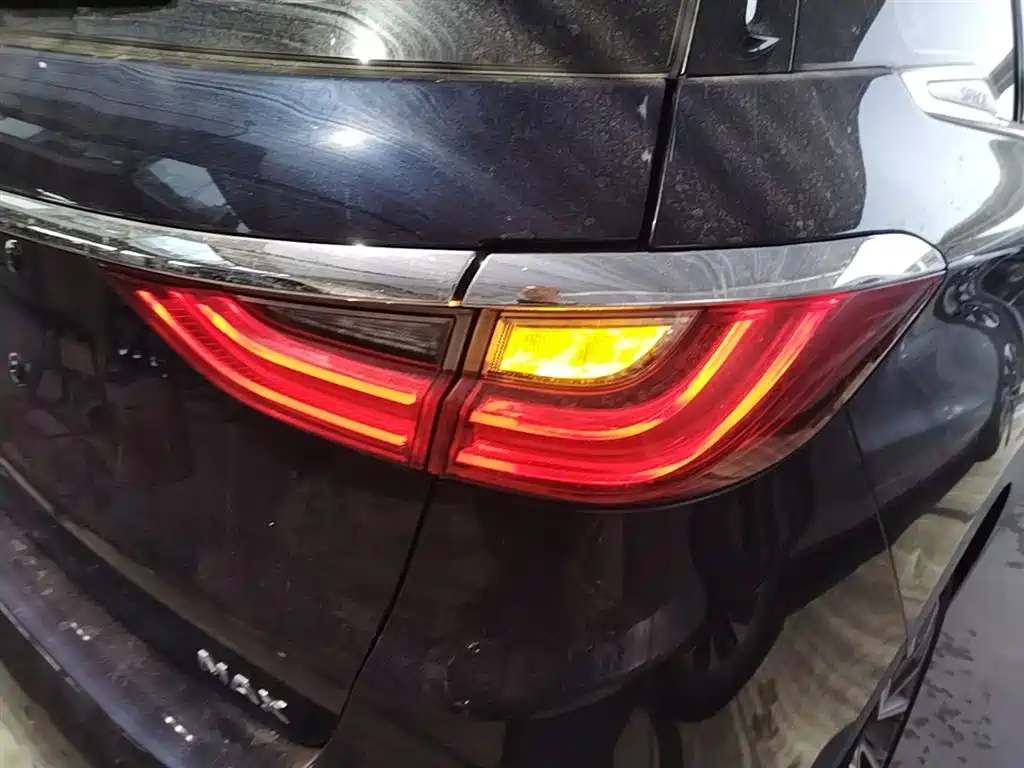 BYD Song MAX 2019 1.5T Auto Smart Connect Progressive 7-seater China V фото 8