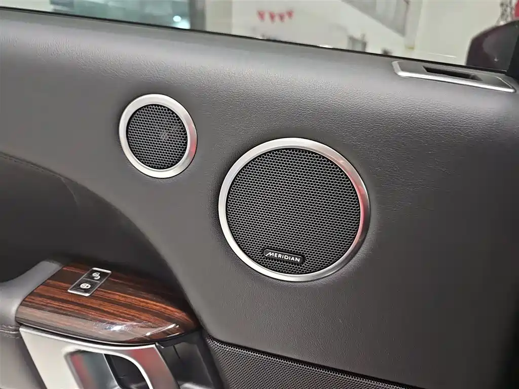 Land Rover Range Rover 2015 3.0 SC V6 Vogue фото 17