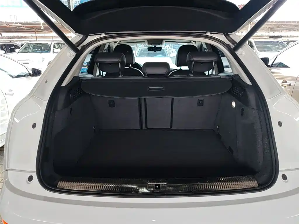 Audi Q3 2018 30th Anniversary Edition 35 TFSI Fashion фото 19