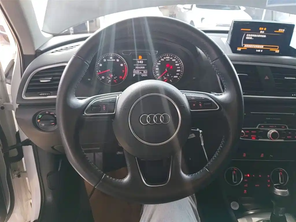 Audi Q3 2018 30th Anniversary Edition 35 TFSI Fashion фото 11
