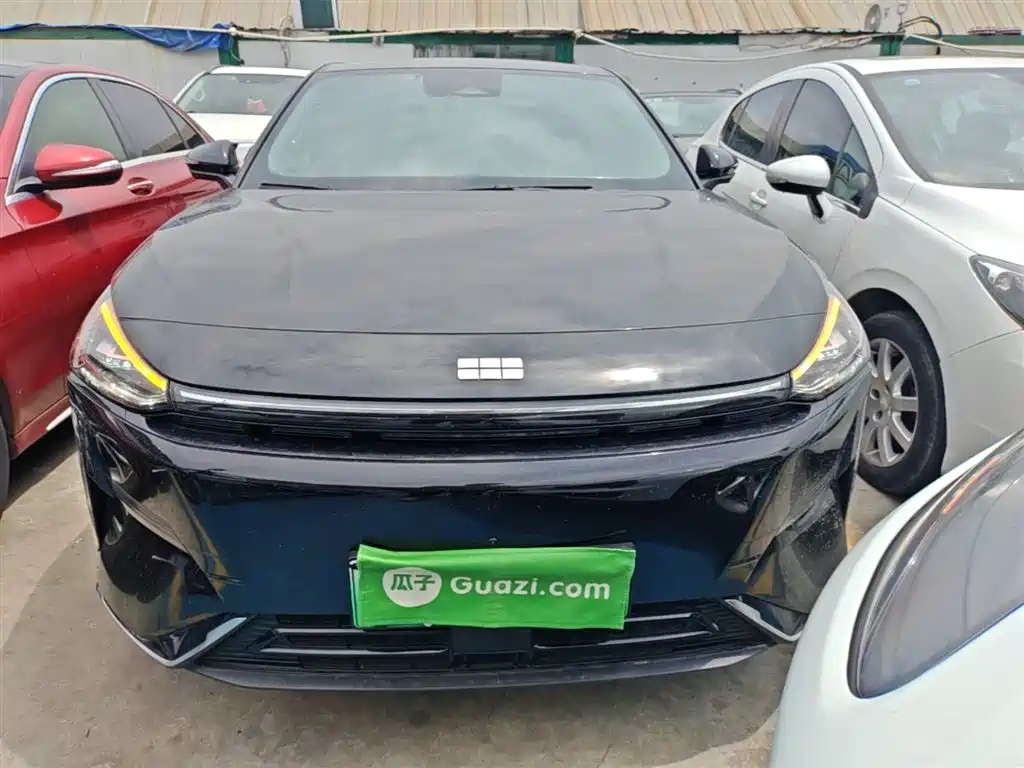 Geely Galaxy Galaxy L6 2024 125km PLUS Soaring Dragon Edition фото 3