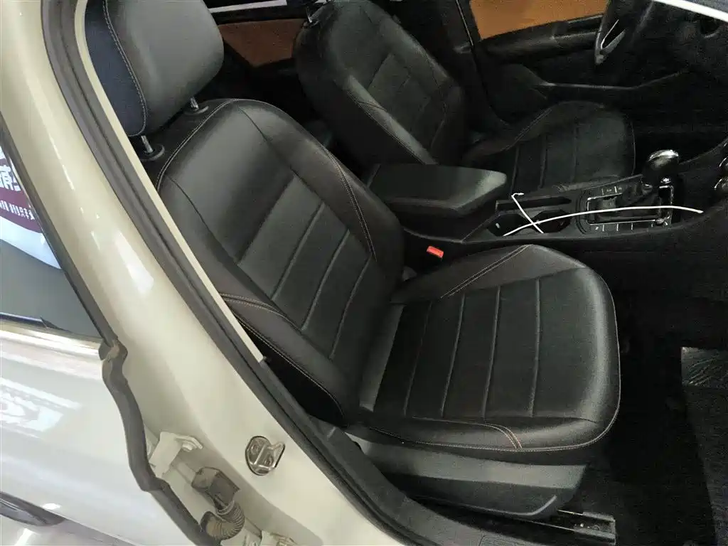 Volkswagen Bora 2023 200TSI DSG Yuexing Edition фото 20