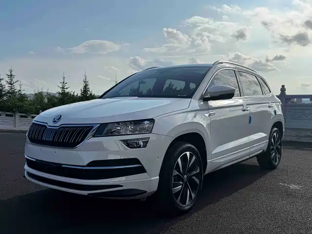 Skoda Karoq TSI280, Luxury Enjoy