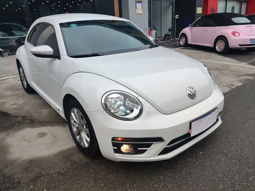 Volkswagen Beetle 2018 180TSI Easy Joy Edition фото 23