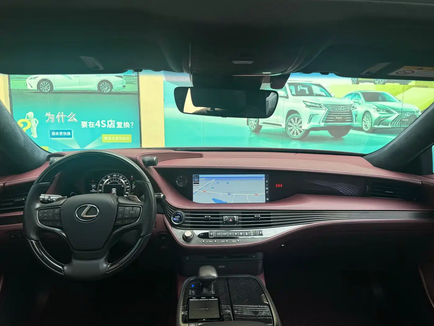 Lexus LS 2018 500h Executive Edition China VI фото 3