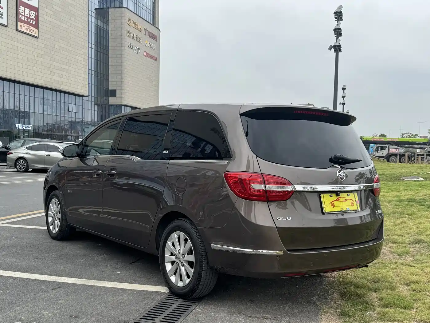 Buick GL8 2015 2.4L Luxury Business Exclusive Edition фото 7