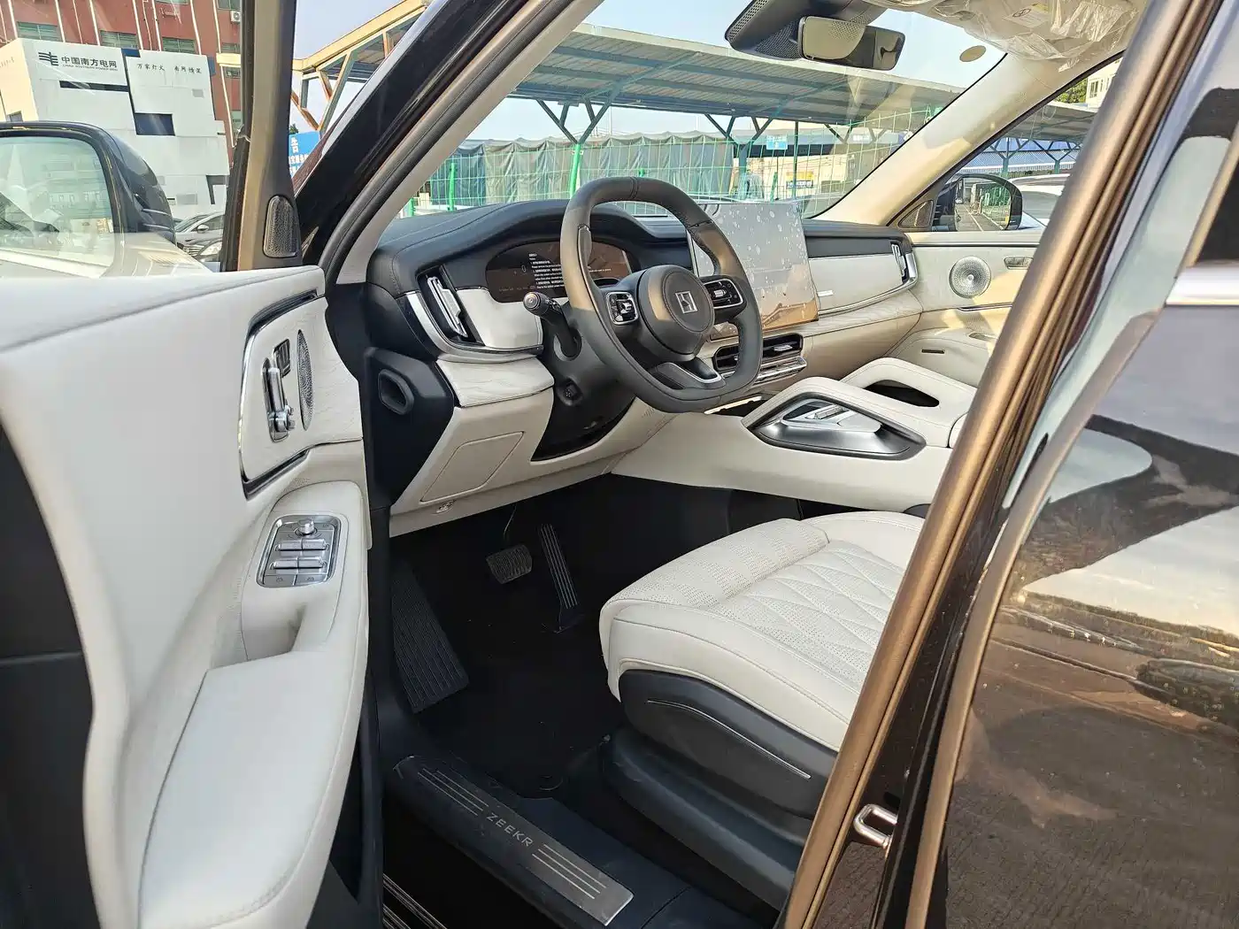ZEEKR 8X 2026