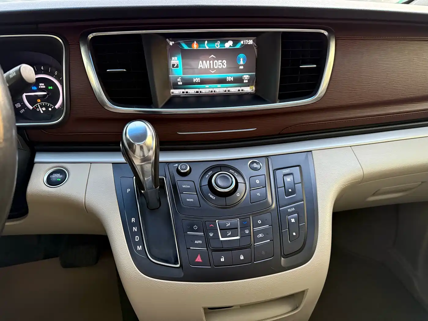 Buick GL8 2018 28T Luxury Model China VI фото 5