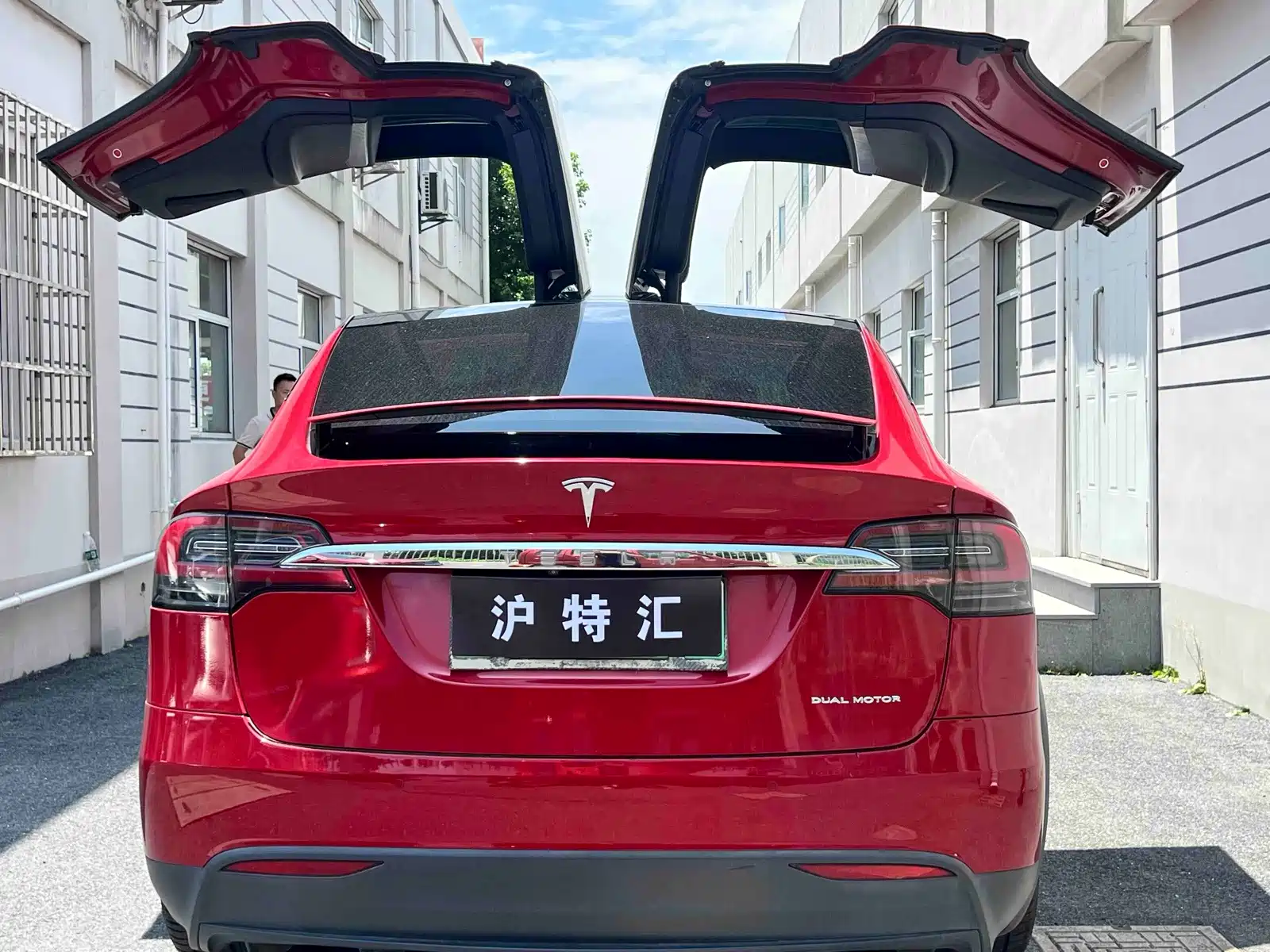 Фото 4 - Tesla Model X