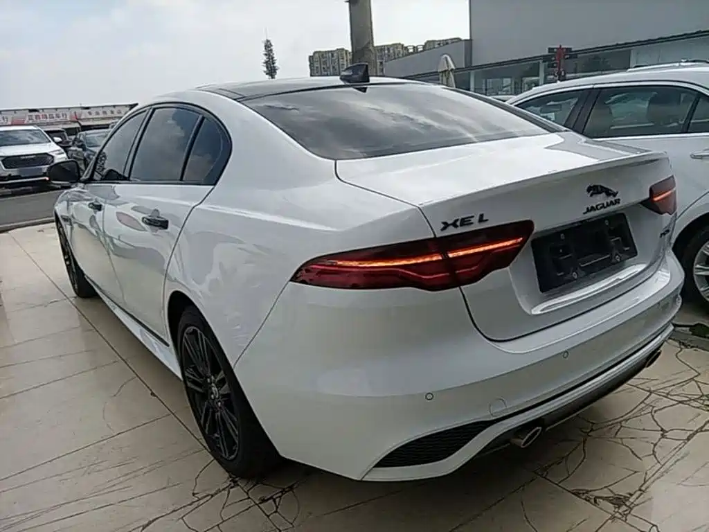 Jaguar XEL 2024 2024 Model 2.0T 250PS R-DYNAMIC S Gloss Black Sport Edition