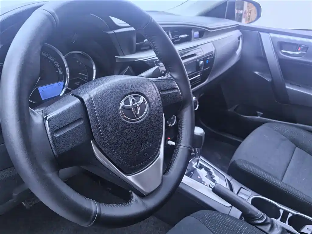 Toyota Levin 2014 1.8GS CVT Elite Edition фото 17