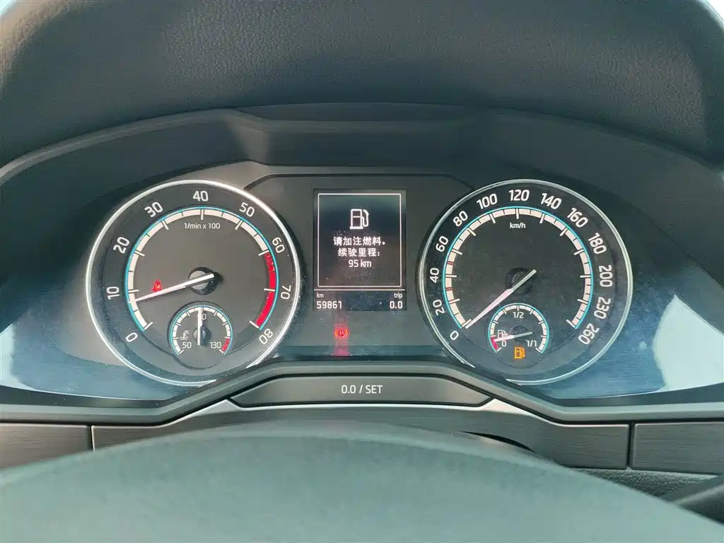 Škoda Superb 2019 TSI280 DSG Standard Edition фото 12