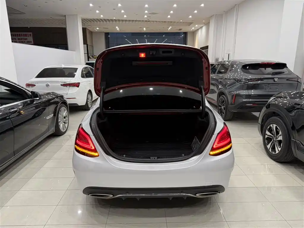 Mercedes-Benz C-Class 2019 C 180 L Fashion Sport Edition фото 10