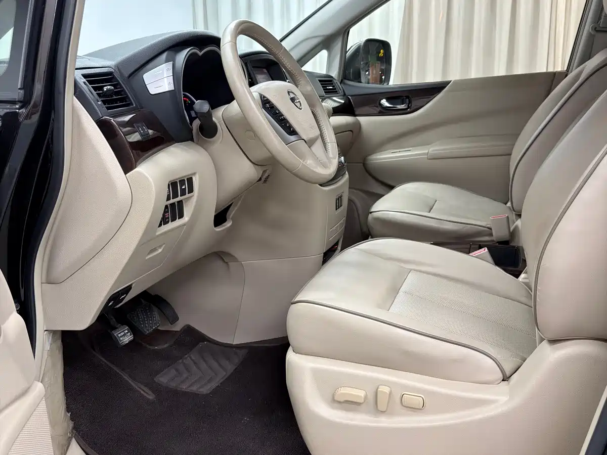 Nissan Quest 2015 3.5L SL фото 21