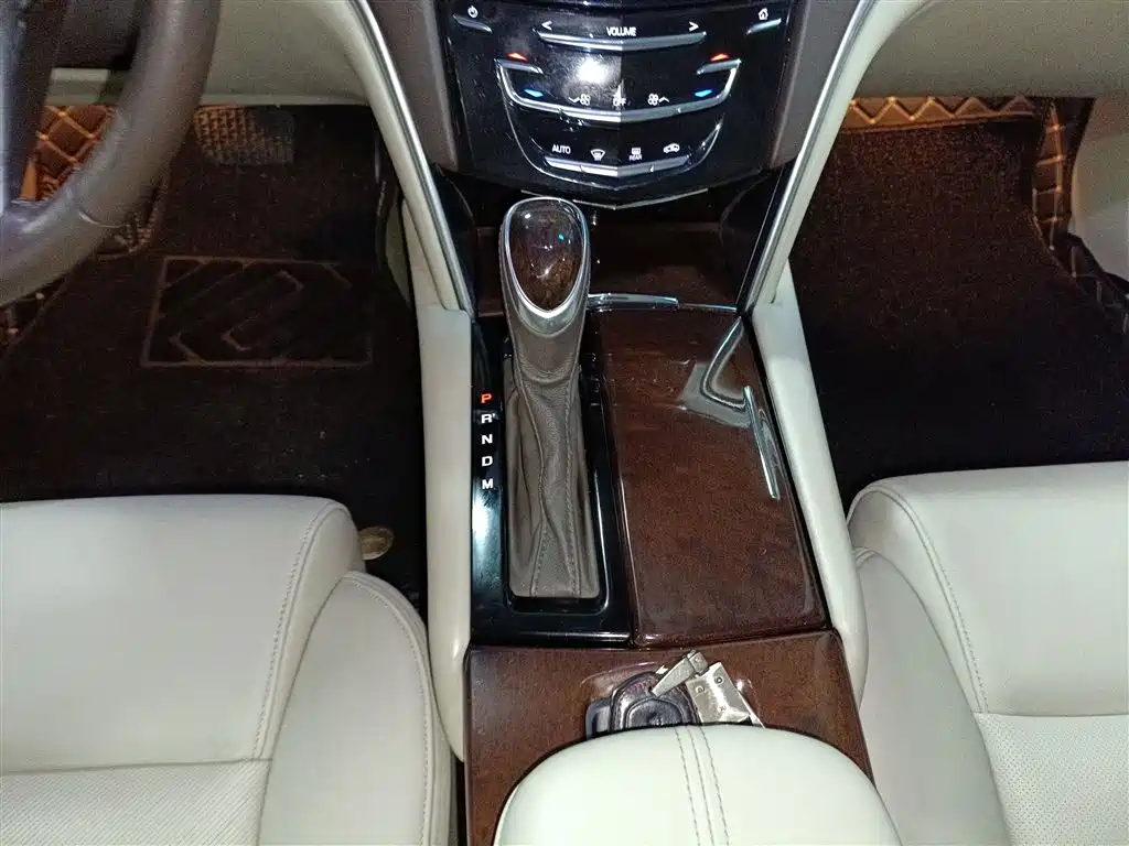 Cadillac XTS 2016 28T Elite фото 14