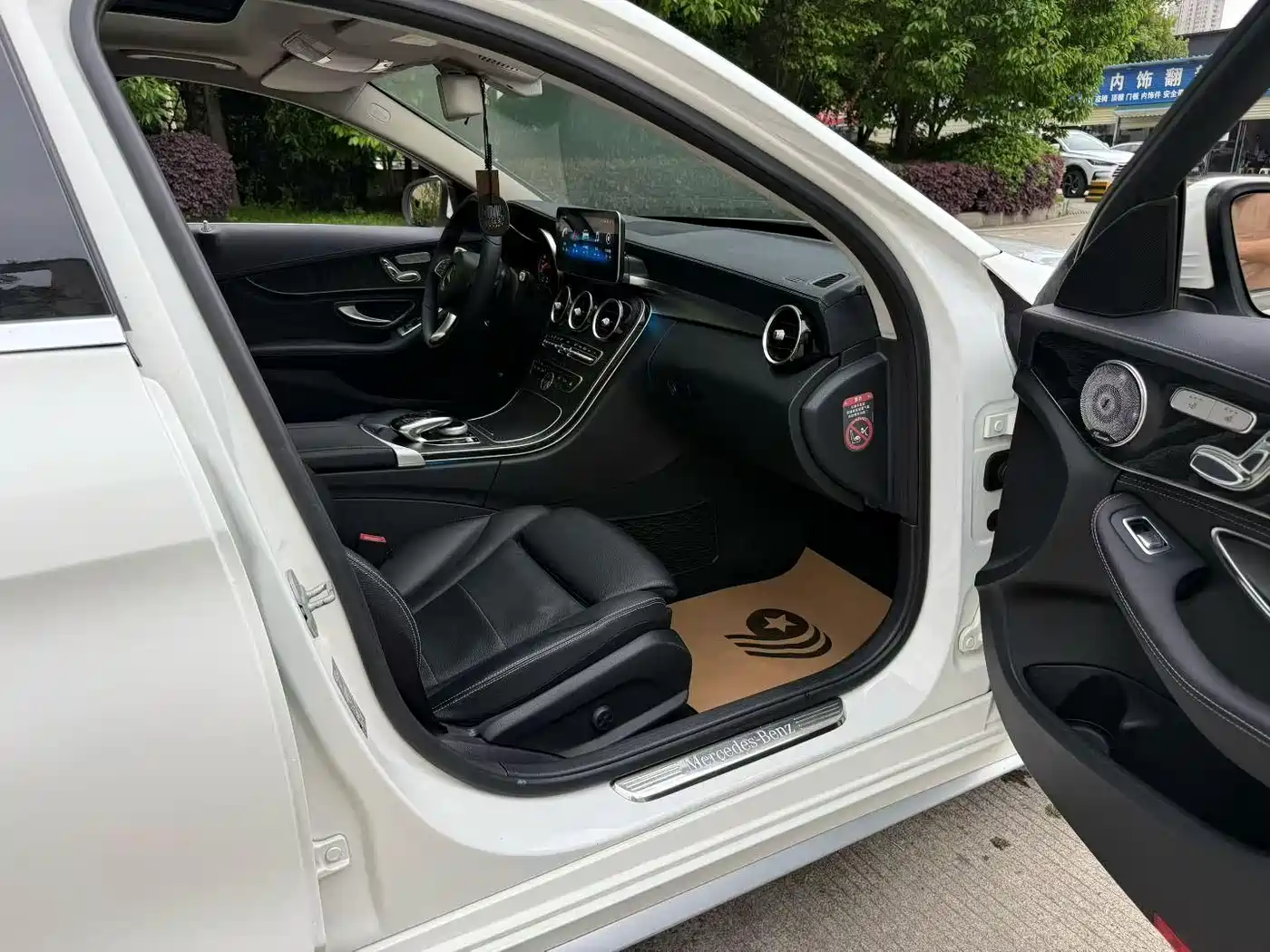 Mercedes-Benz C-Class 2015 C 200 L Sport фото 6