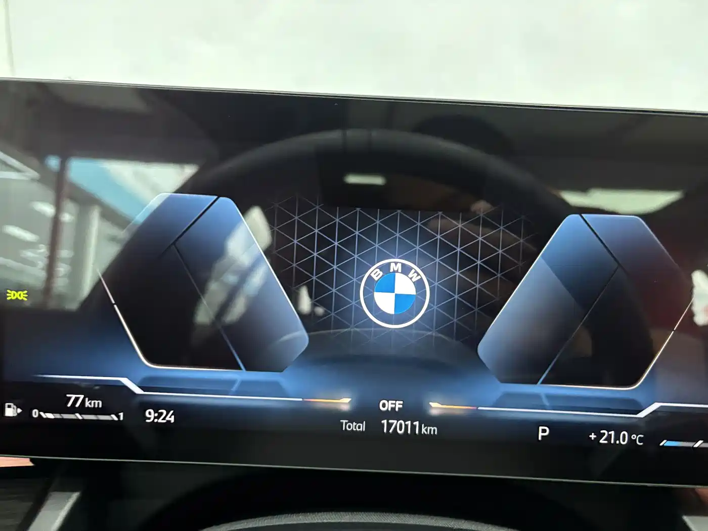 BMW 5 Series 2024 530Li Leading M Sport Package фото 16