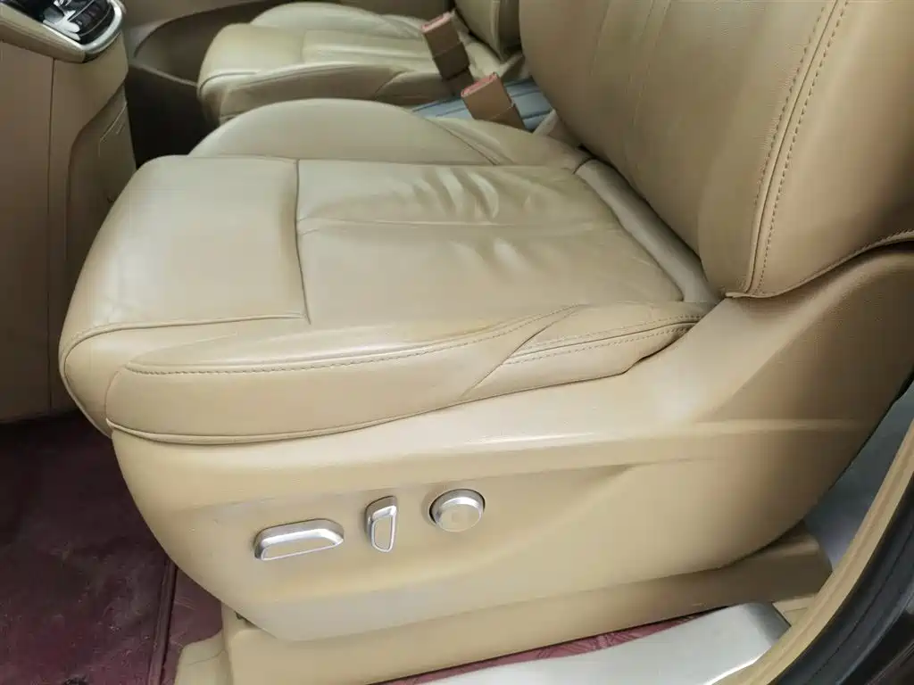 Buick GL8 2021 ES Landlord 653T Premium фото 20