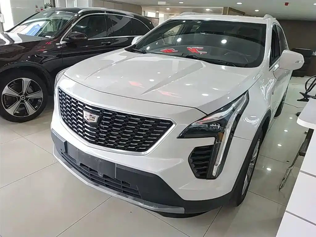 Cadillac XT4 2018 28T FWD Leading Edition фото 2