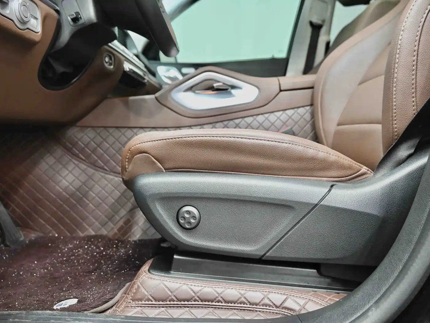 Mercedes-Benz GLE 2024 GLE 450 4MATIC Luxury фото 29