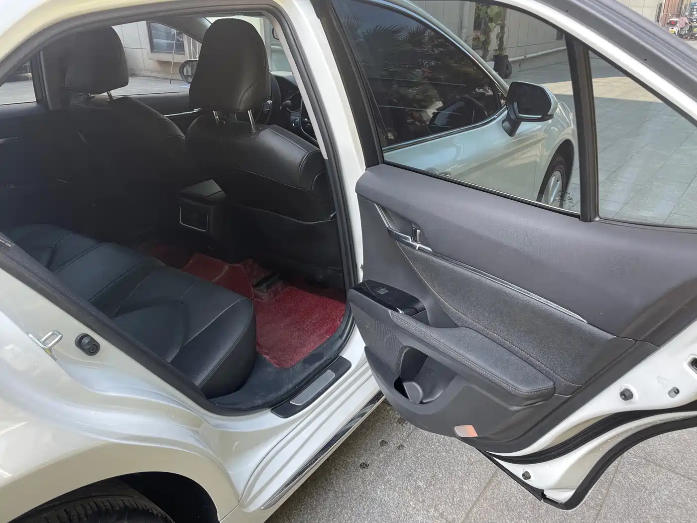 Toyota Camry 2023 2.0G Luxury Edition фото 12
