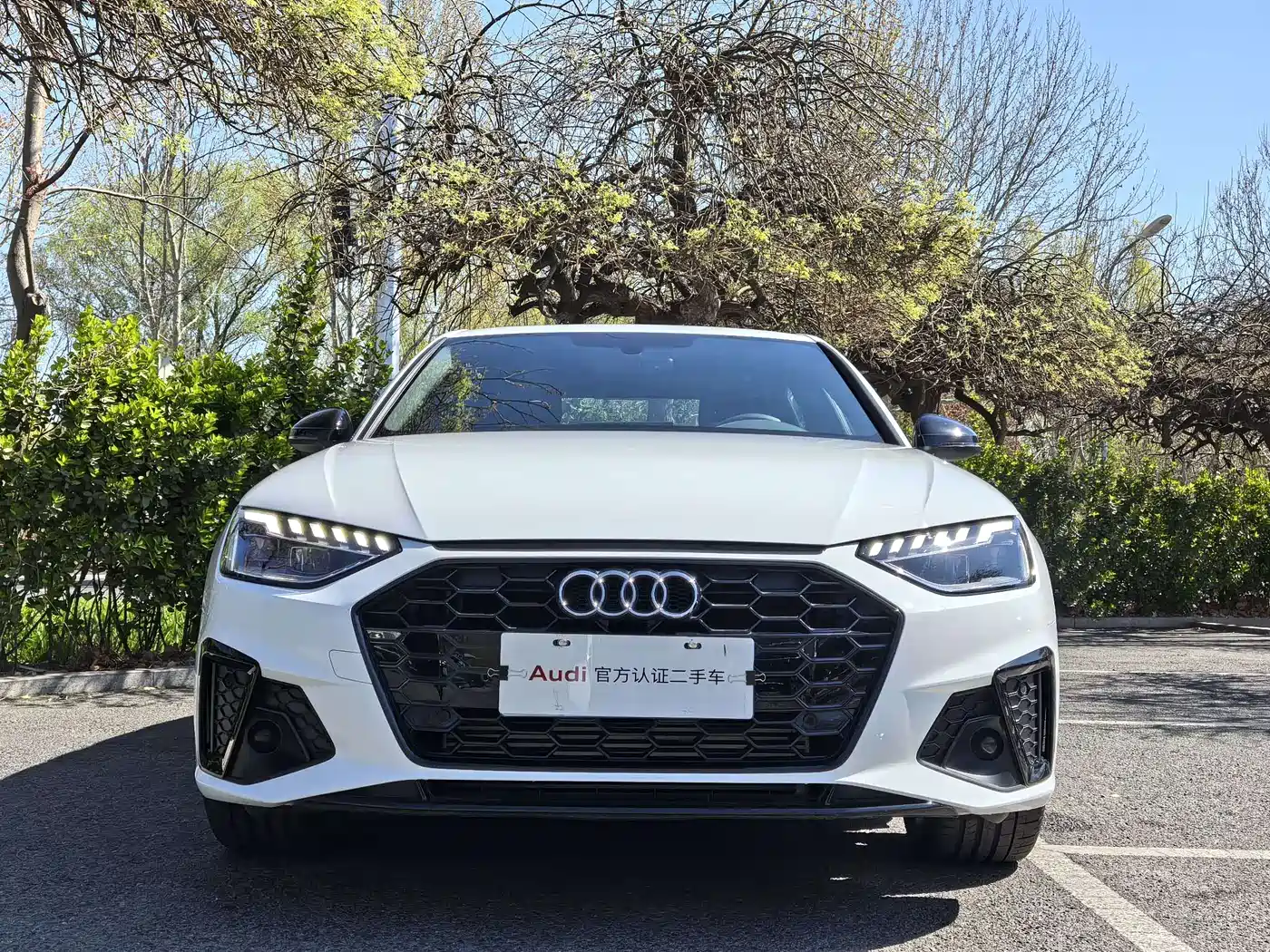 Audi A4L 2025 2 Million Celebration Edition 40 TFSI Luxury Dynamic фото 2