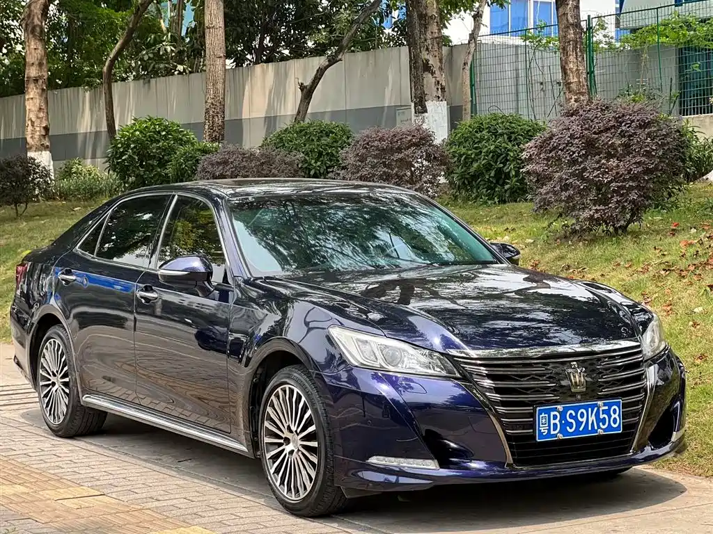 Toyota Crown 2018 2.0T Sport Edition фото 3