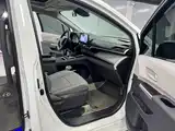 Фото 19 - Toyota Granvia