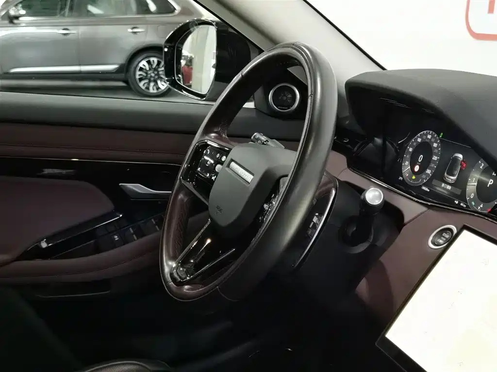 Land Rover Range Rover Evoque 2024 Range Rover Evoque L 249PS Light Master Edition фото 22