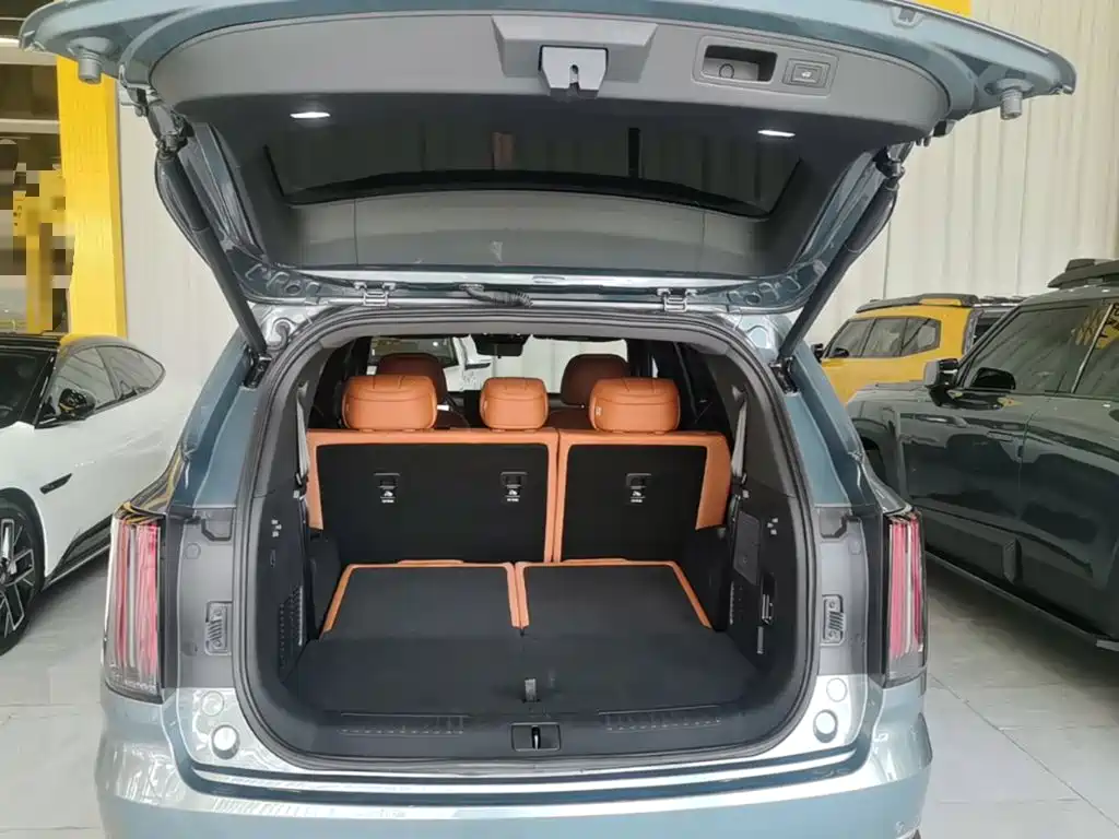 Jetour X70L 2025 2025 2.0T Automatic Flagship 7-Seater