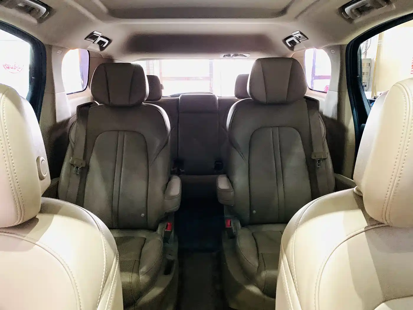 Buick GL8 2021 ES Landlord 653T Premium фото 12