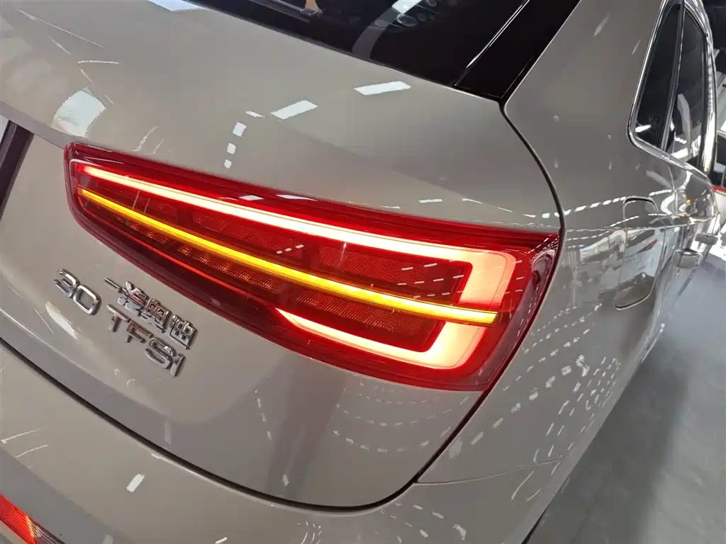 Audi Q3 2017 30 TFSI Fashion фото 24