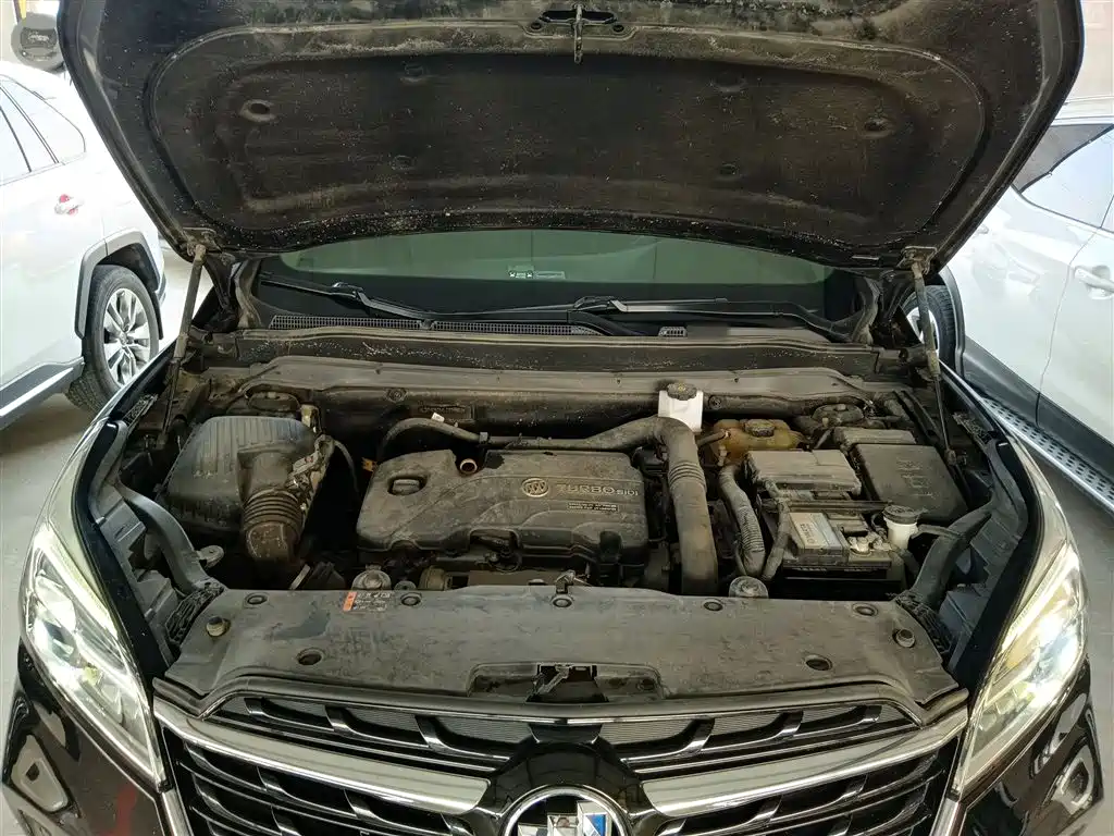 Buick Envision Plus 2020 20T FWD Leading фото 16