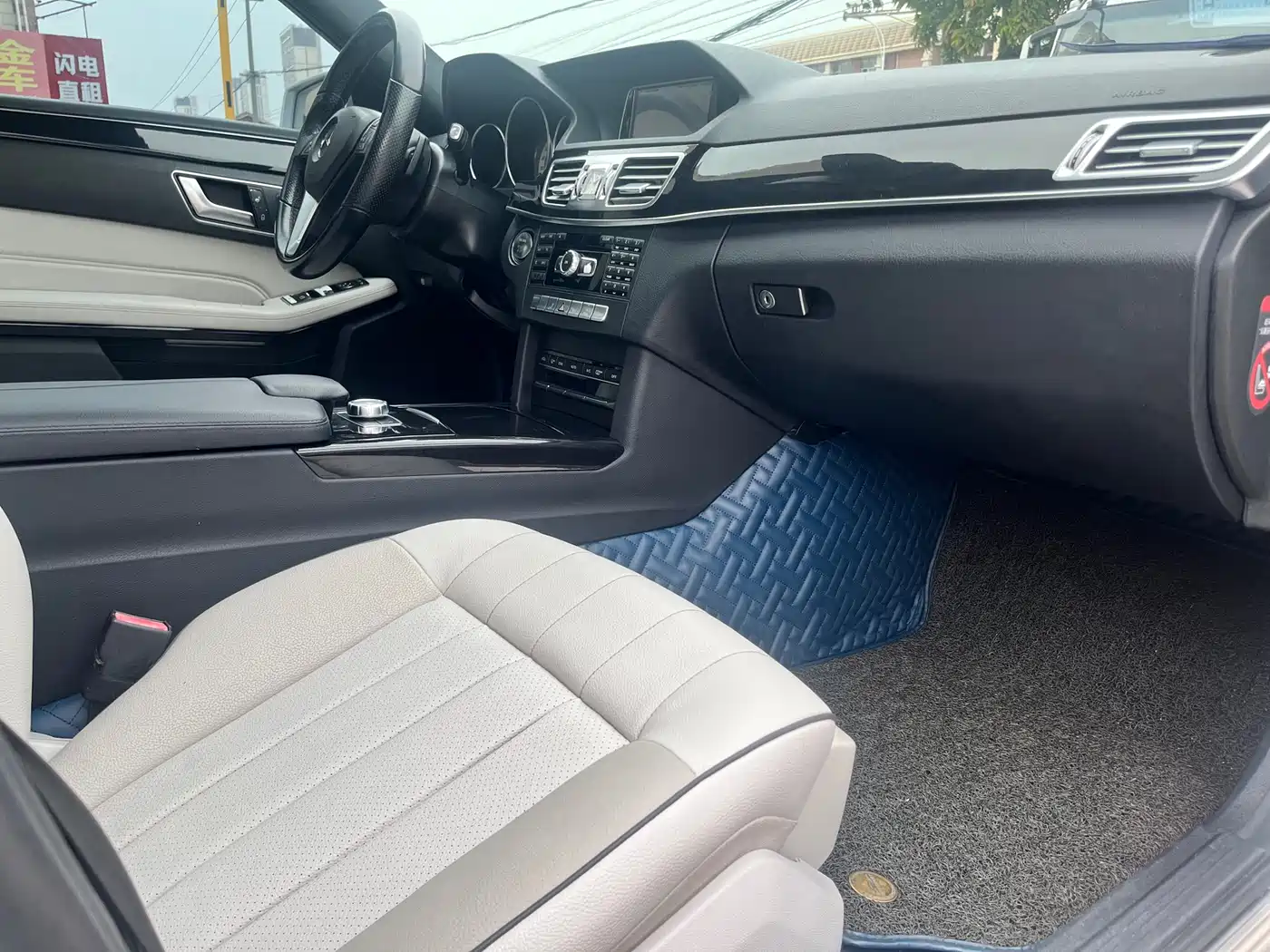 Mercedes-Benz E-Class 2015 E 260 L Sport фото 13