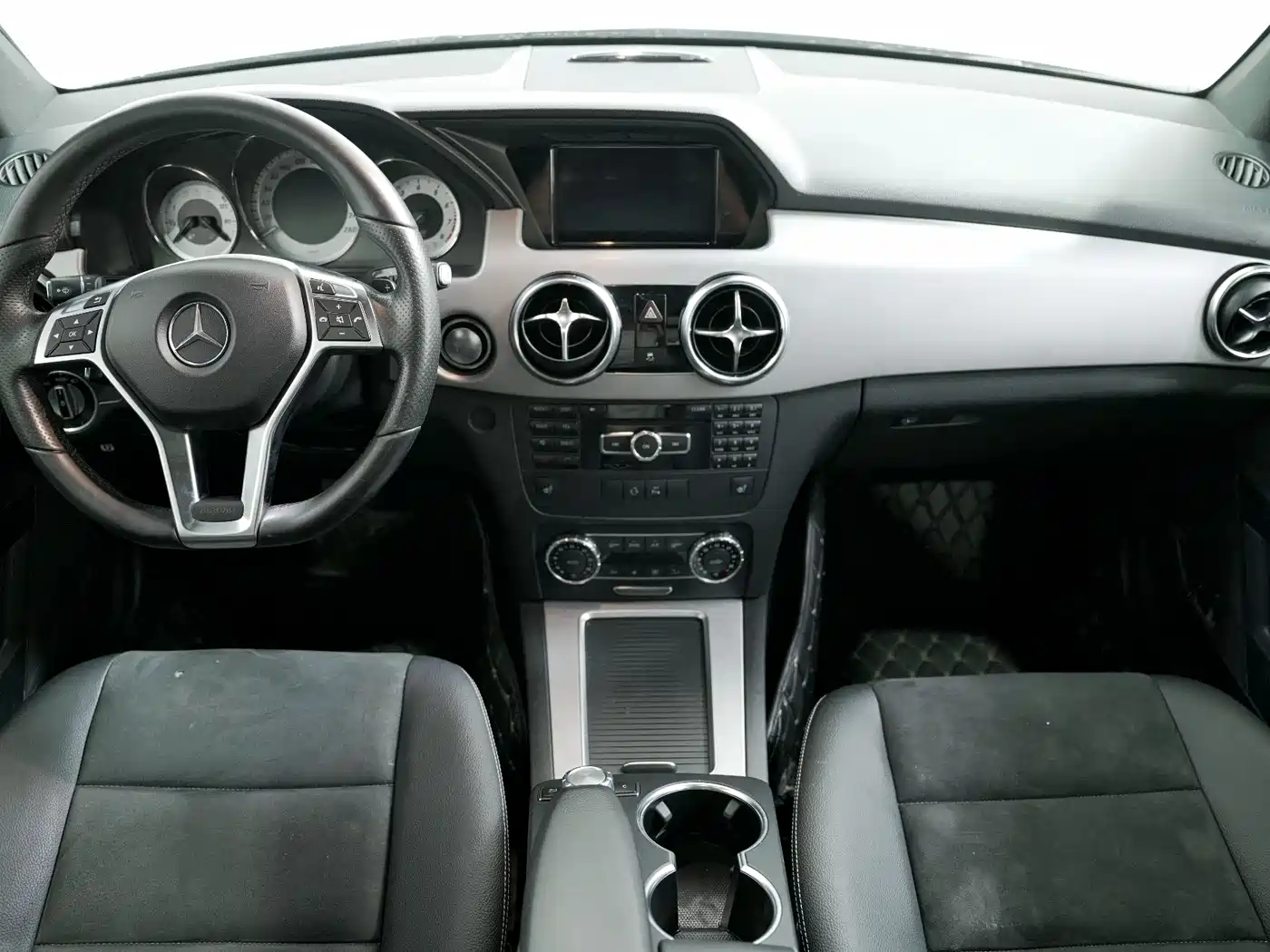 Mercedes-Benz GLK-Class 2015 GLK 300 4MATIC Fashion Ultimate Edition фото 4
