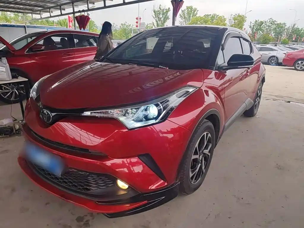 Toyota C-HR 2020 Model 2.0L Leading
