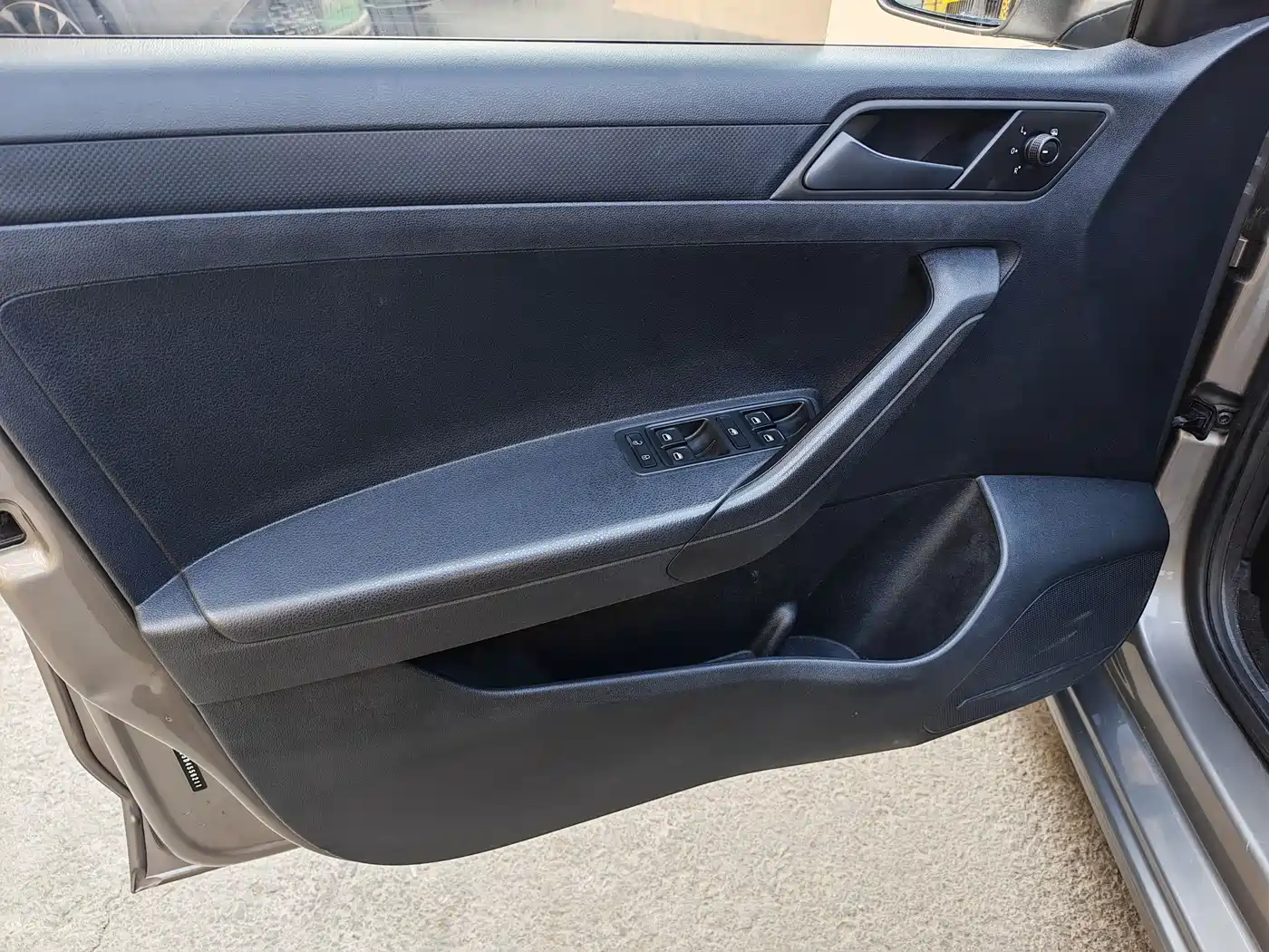 Volkswagen Jetta 2013 1.4L Manual Comfort фото 11