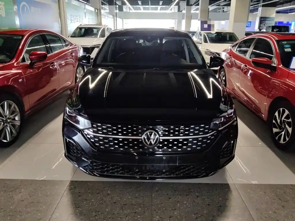Volkswagen Lavida 2024 Model 300TSI DSG Starlight Full Comfort Edition фото 3